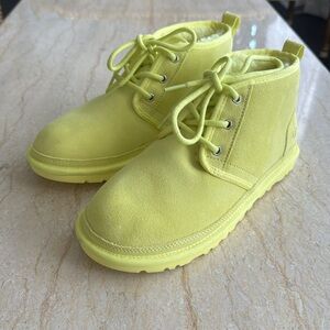 NWT UGG Women Neumel Chukka Boots